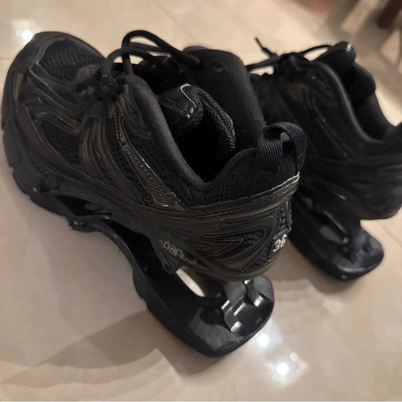 Balenciaga Balenciaga White X-Pander sneaker Size 6 - Picture 4 of 9